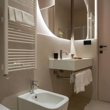 Elide Design 아시시