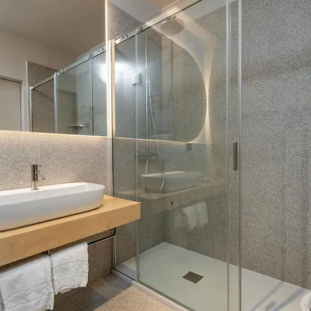 מלון Elide Design 3*