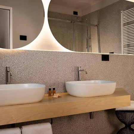 Elide Design מלון