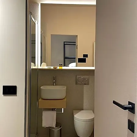 Elide Design Hotell 3*