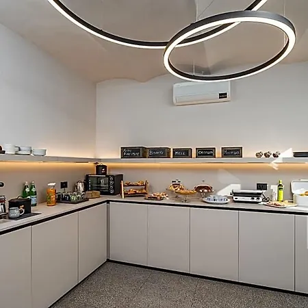 Hotell Elide Design 3*